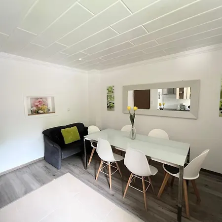 Work & In Apartament *